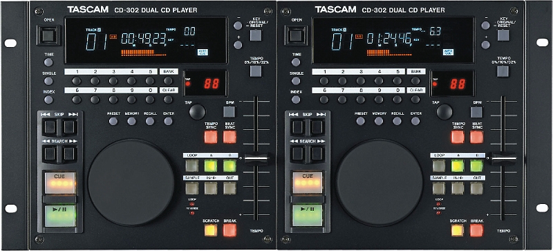 Table CD Tascam cd-302.jpg